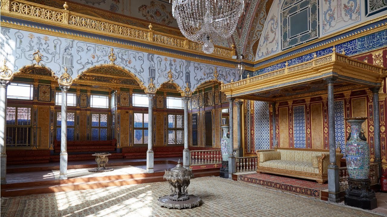 Topkapi Palace Istanbul: 10 Fascinating Facts You Must Know