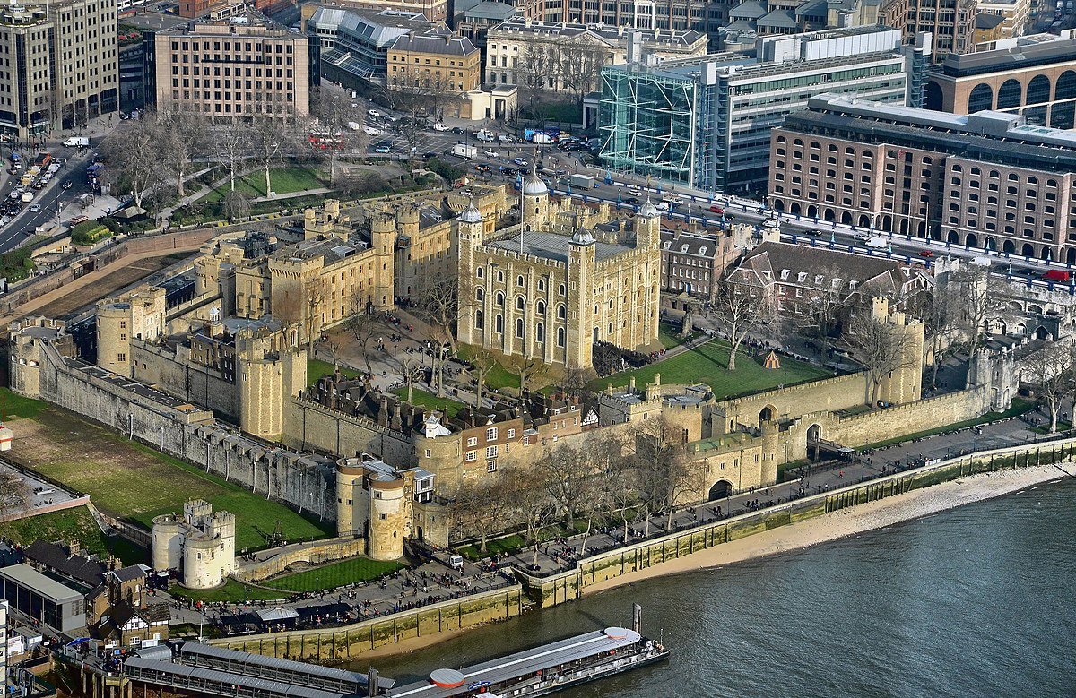 England Travel Guide - Tower-of-London