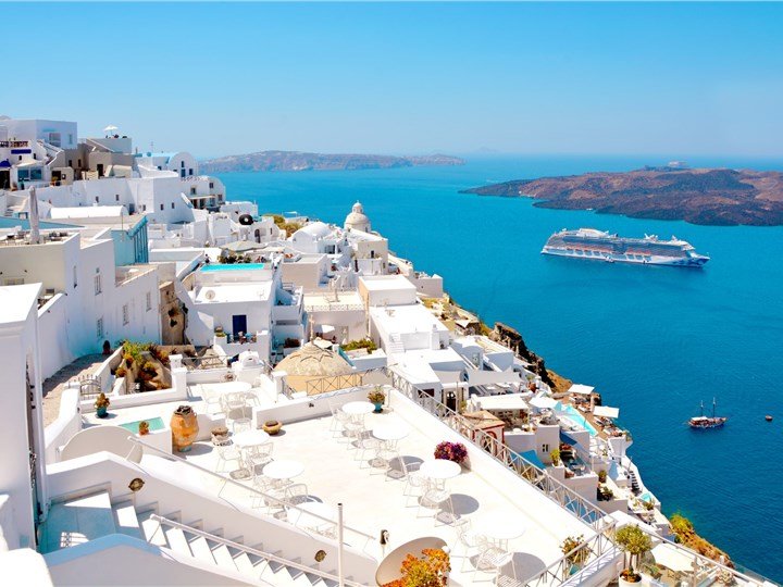 Towns of Santorini: The Complete Guide